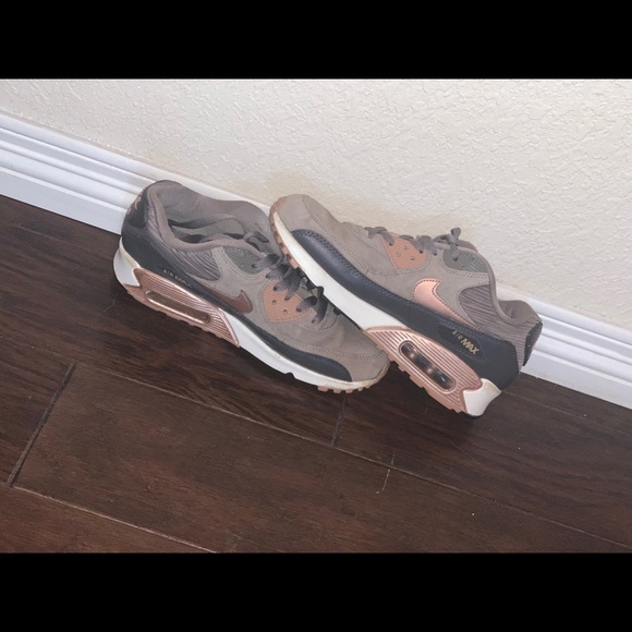 Nike Air Max - Picture 5 of 8